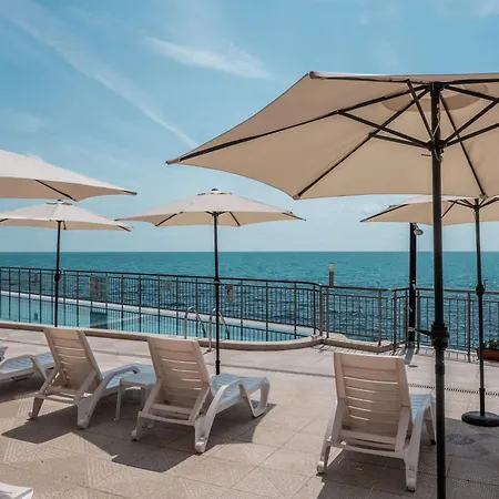 Апартаменти Cabacum Pleasure Beachfront - 50m To And Pool *